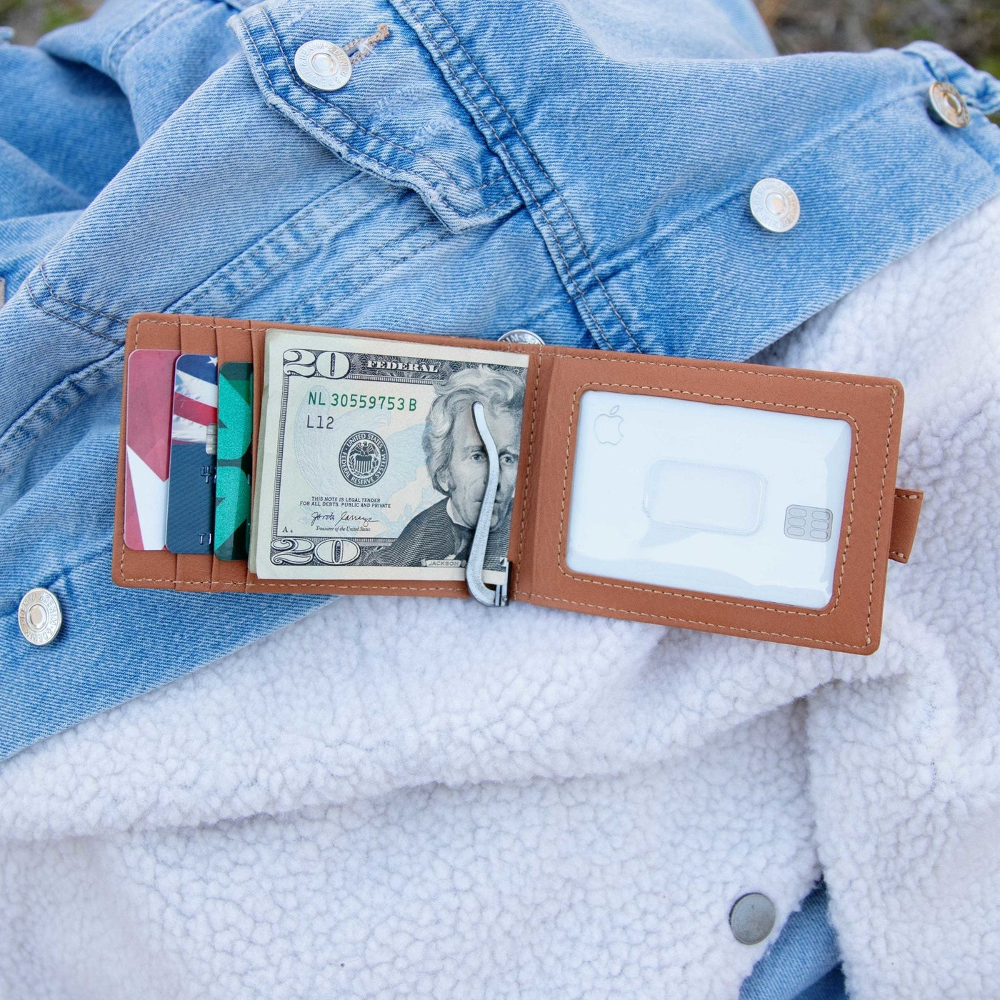 Leather Bi-Fold Money Clip Wallet